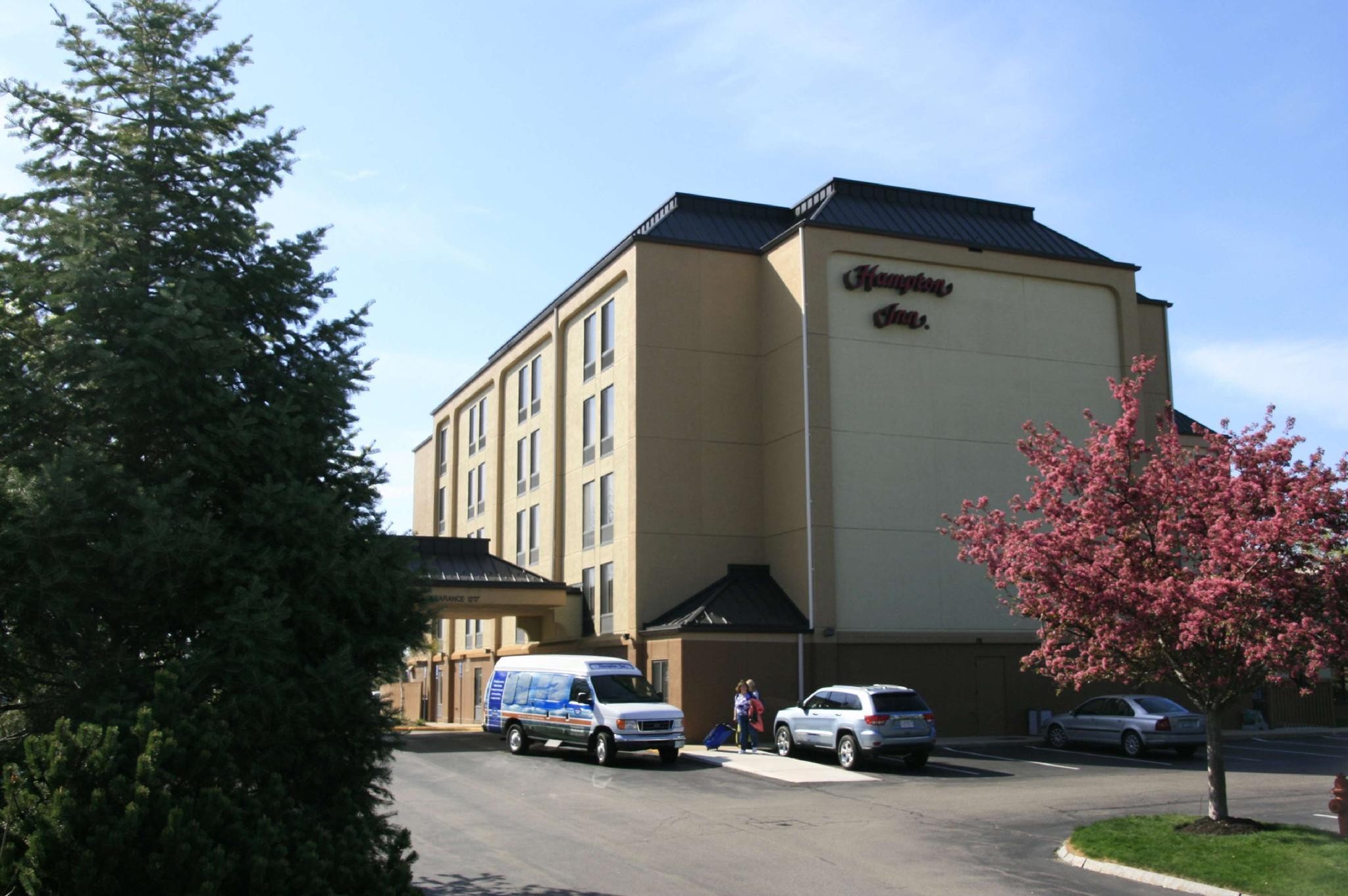 Hampton Inn Portsmouth Central Exterior foto