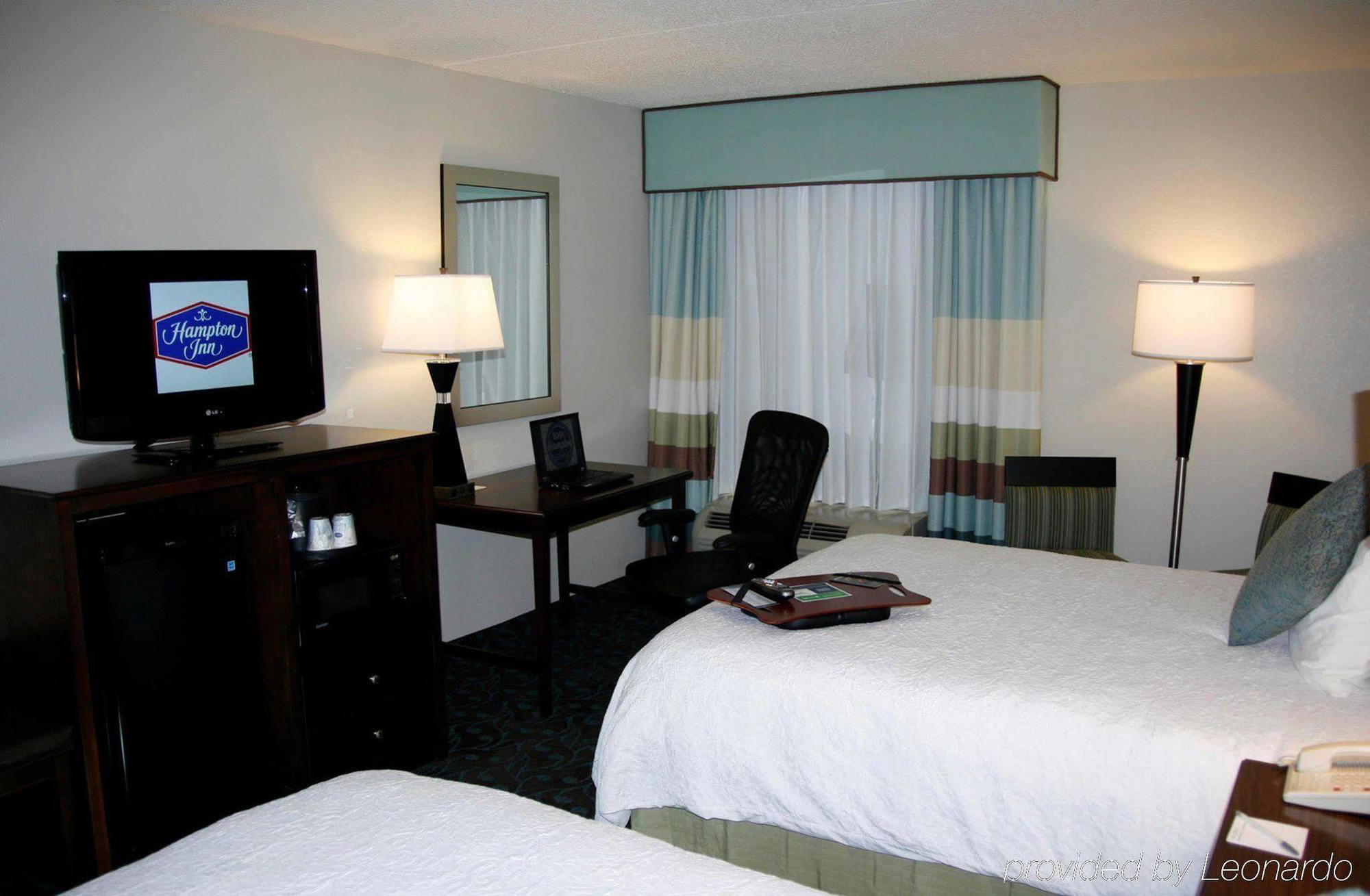 Hampton Inn Portsmouth Central Zimmer foto